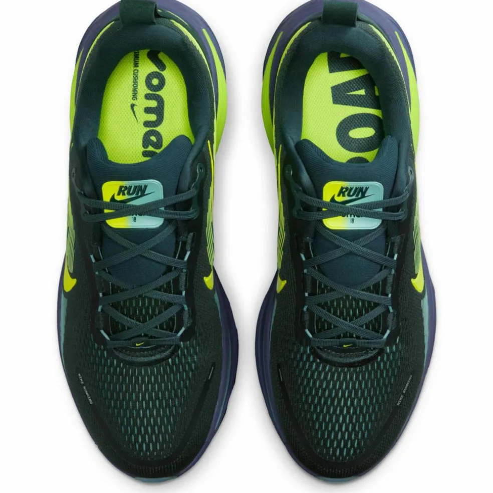 Nike · Vomero 18