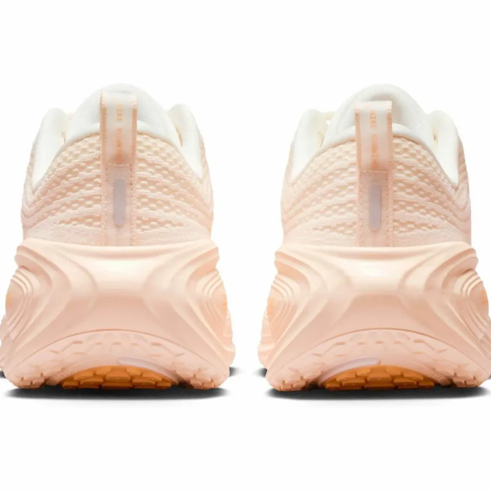 Nike · VOMERO PLUS