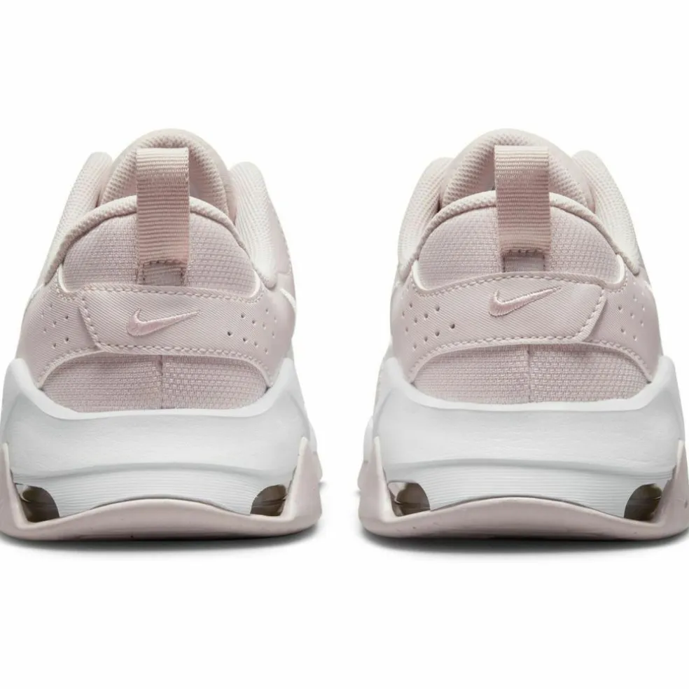 Nike · Zoom Bella 6