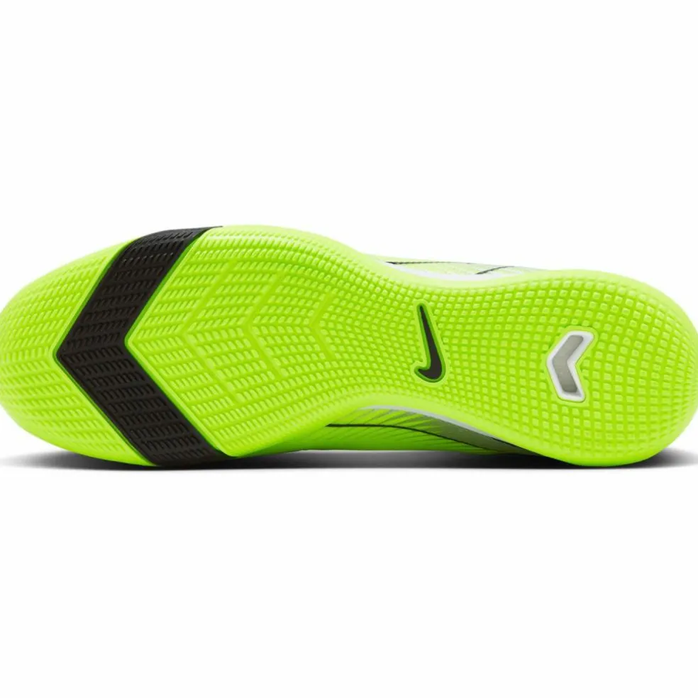 Nike · ZOOM VAPOR 16 ACADEMY IC
