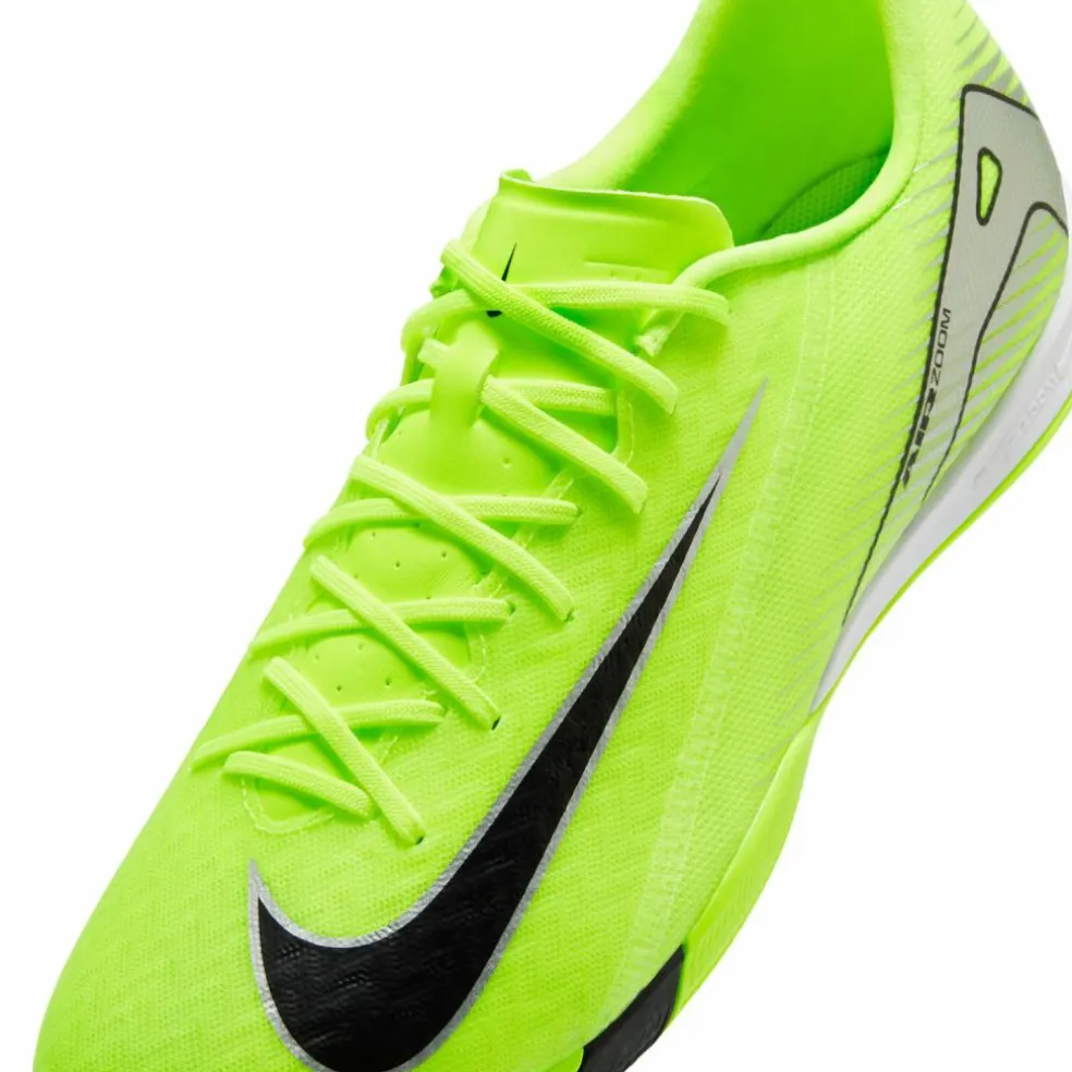 Nike · ZOOM VAPOR 16 ACADEMY IC