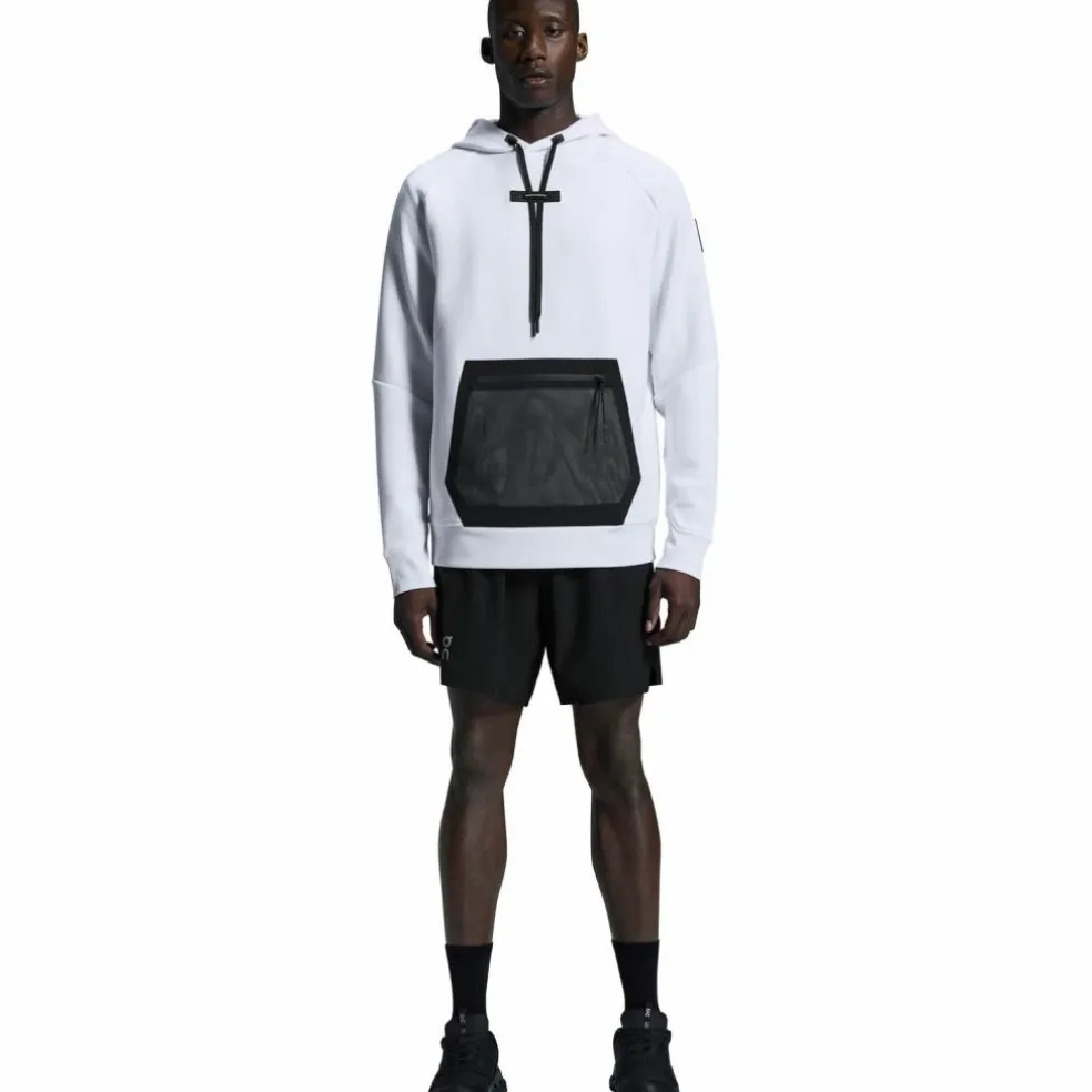 On · 7" Core Shorts