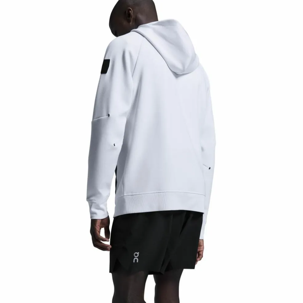 On · 7" Core Shorts