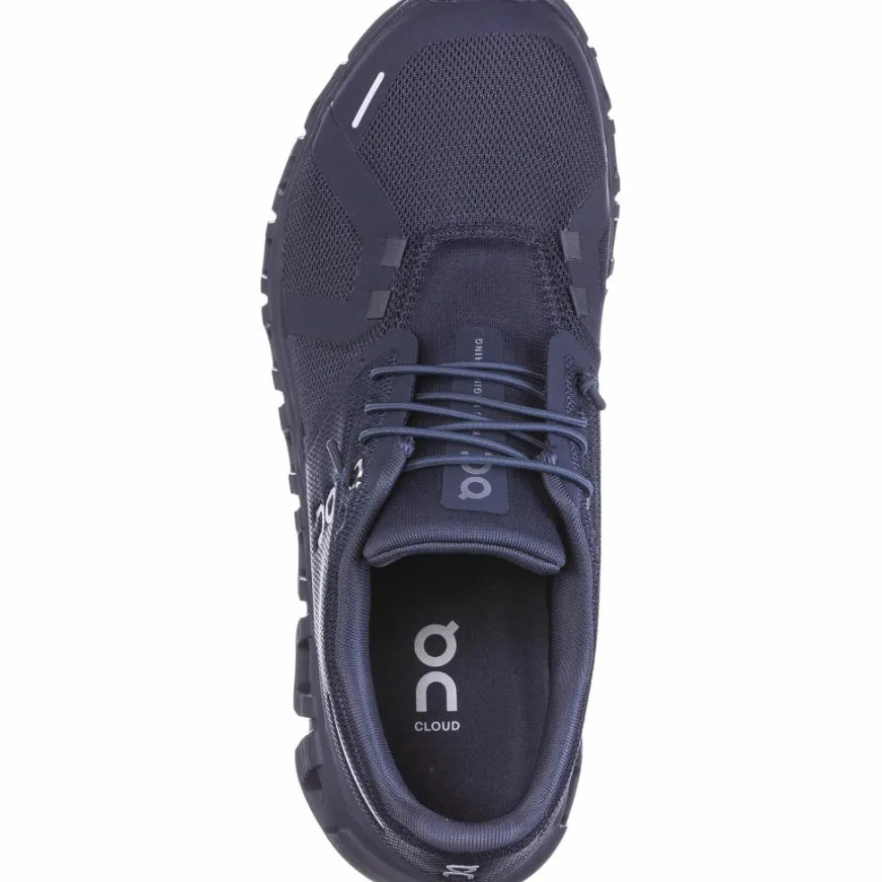 On · Cloud 6