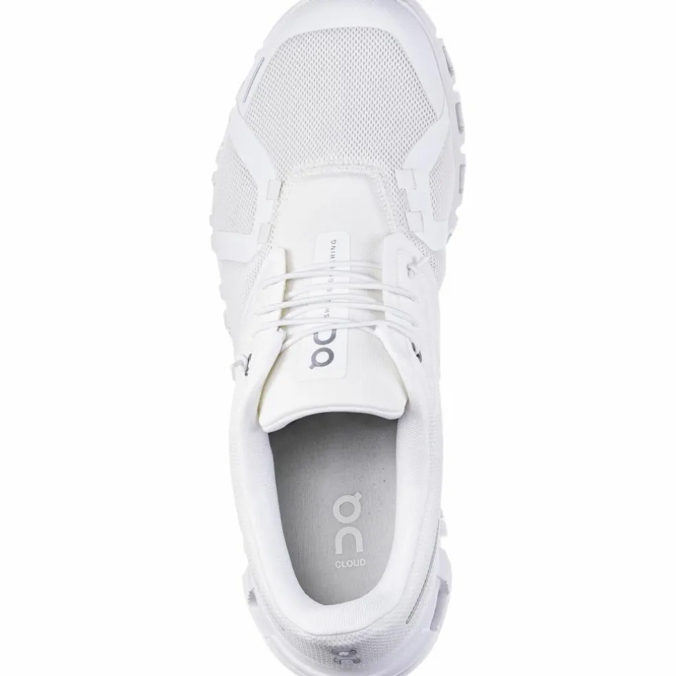 On · Cloud 6