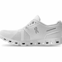 On · Cloud 5