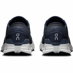 On · Cloud X 4