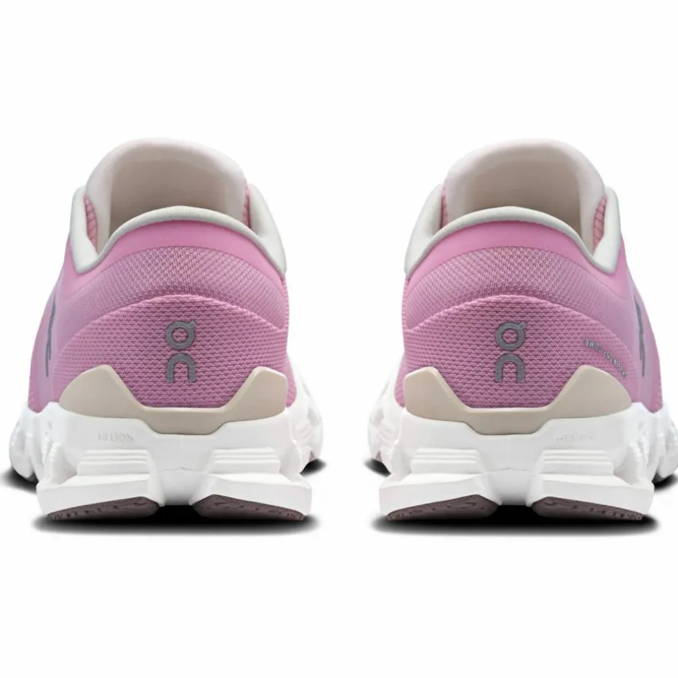 On · Cloud X 4