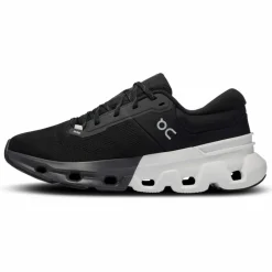 On · Cloudflyer 5