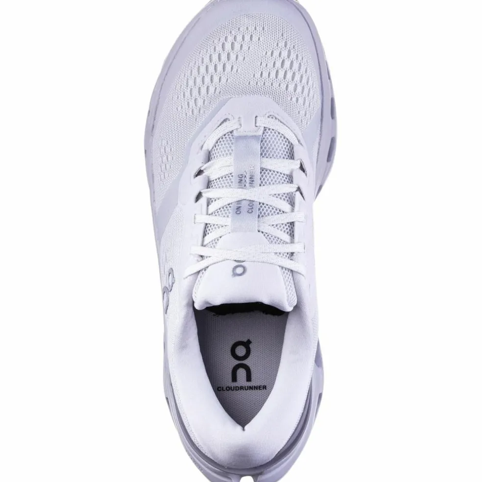 On · Cloudrunner 3