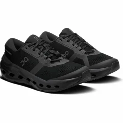 On · Cloudrunner 3 Wide