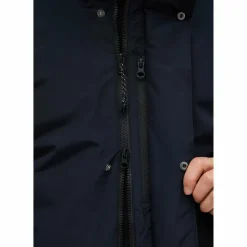 Peak Performance · M Treeline Insulated Parka