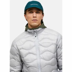 Peak Performance · M Helium Down Jacket