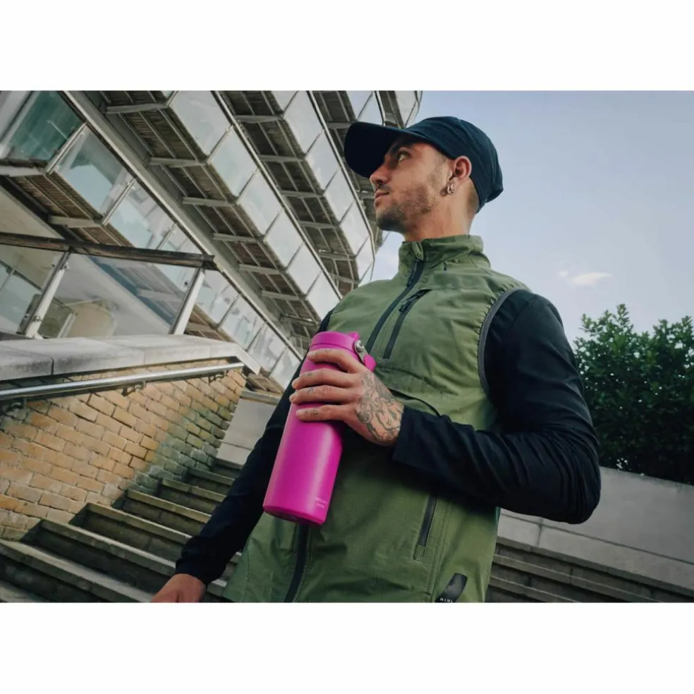 Stanley · The IceFlow Flip Straw 2.0 Bottle