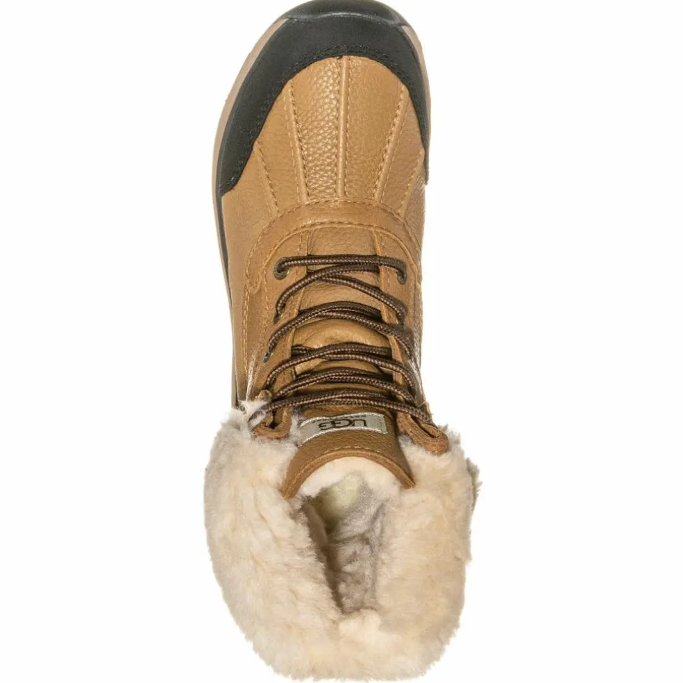 Ugg · Adirondack III