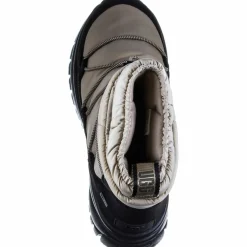Ugg · Yose Puffer