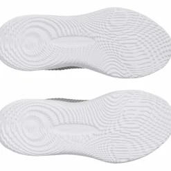 Under Armour · Dynamic 2