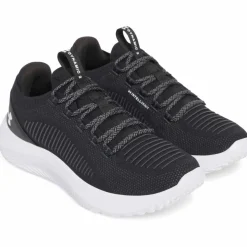 Under Armour · Dynamic 2