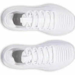 Under Armour · Dynamic 2