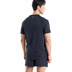 Under Armour · Tech 2.0