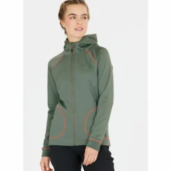 Whistler · Tracker