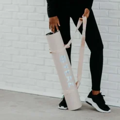 YEAZ · AURA