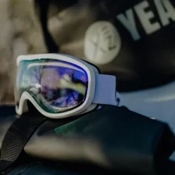 YEAZ · STEEZE