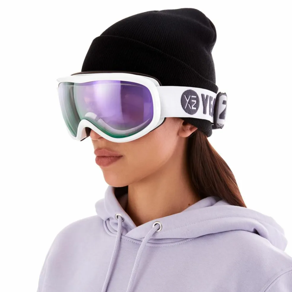 YEAZ · STEEZE