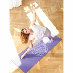 YOGISTAR