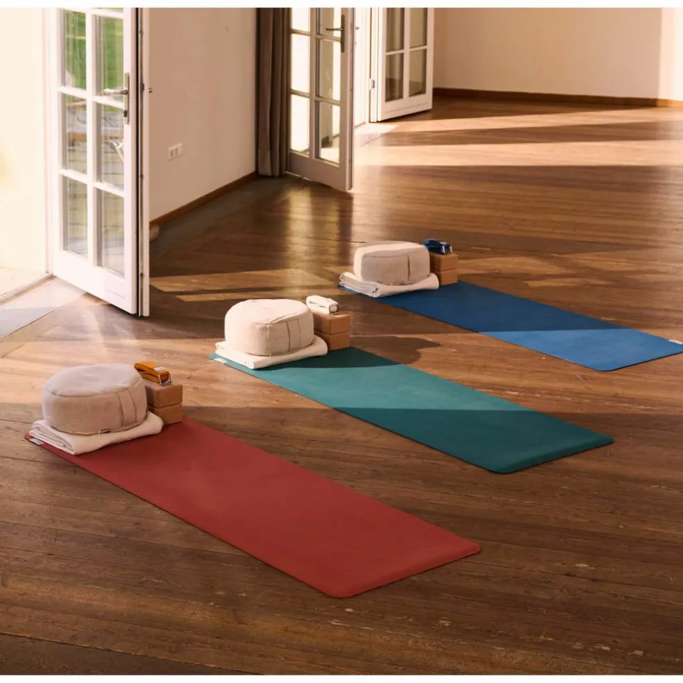YOGISTAR
